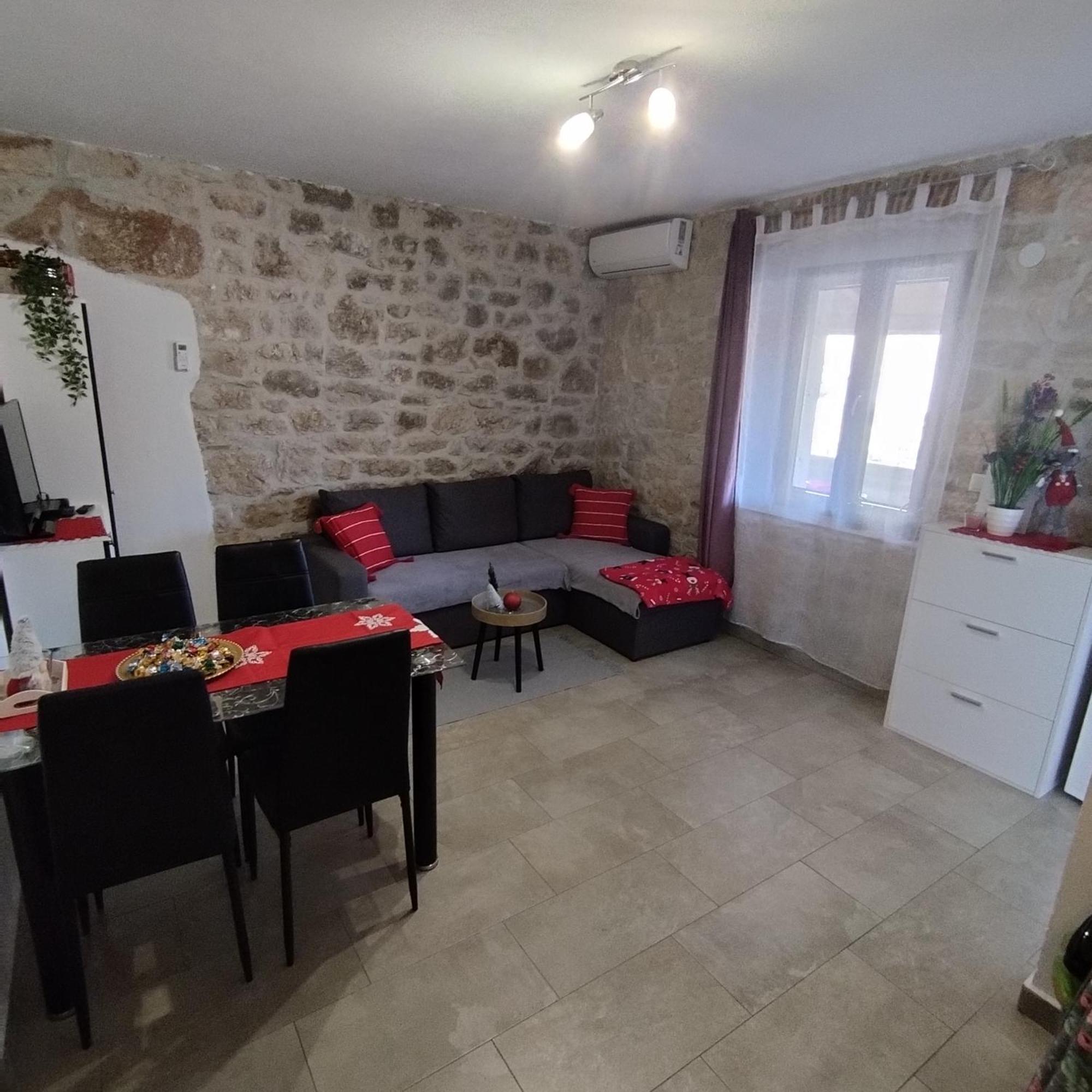 Apartmani Memic 100 M Do Plaze, Apartments Memic Only 100M From Beach Porec Exterior photo